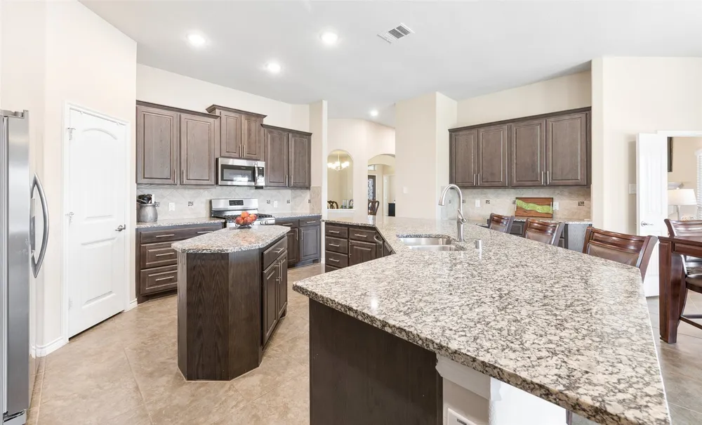 2101 Nuehoff Dr, Anna, TX 75409