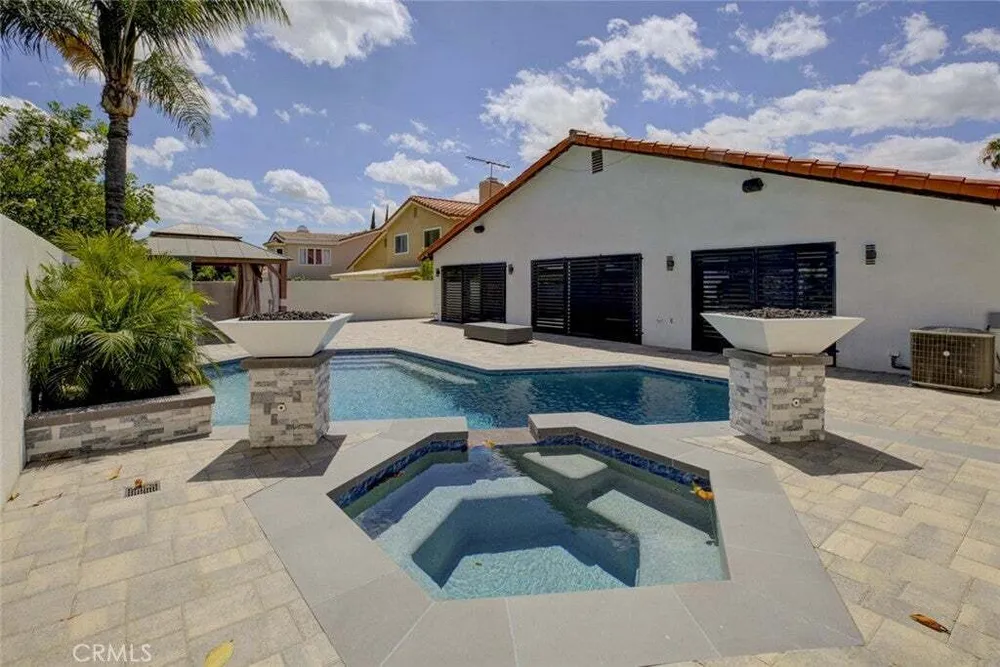 9450 Tampa Ave, Northridge, CA 91324