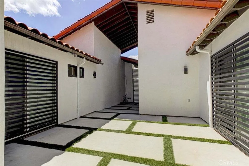 9450 Tampa Ave, Northridge, CA 91324
