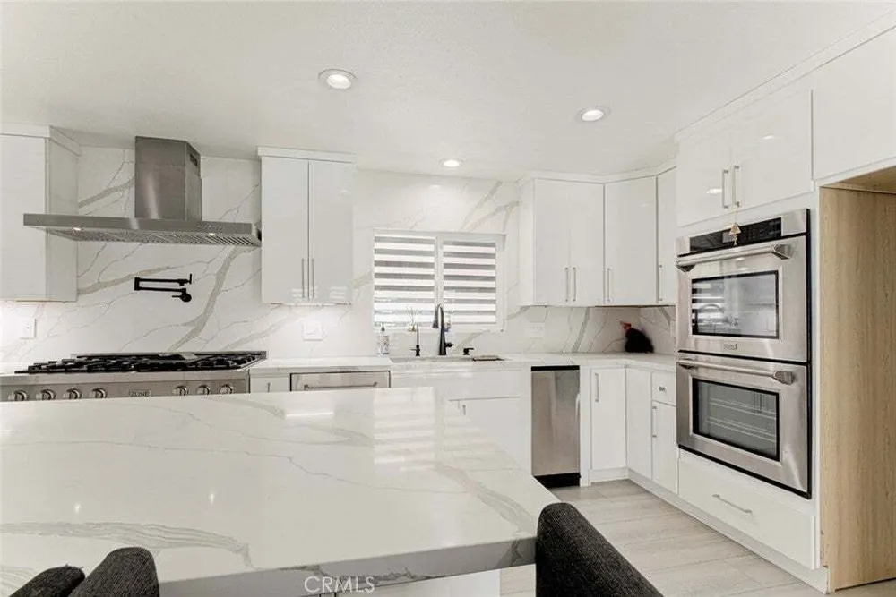 9450 Tampa Ave, Northridge, CA 91324