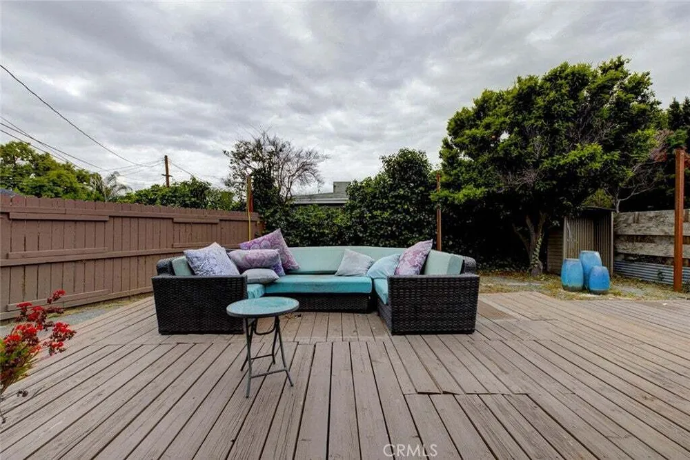 7732 Westland Ave, North Hollywood, CA 91605-2235