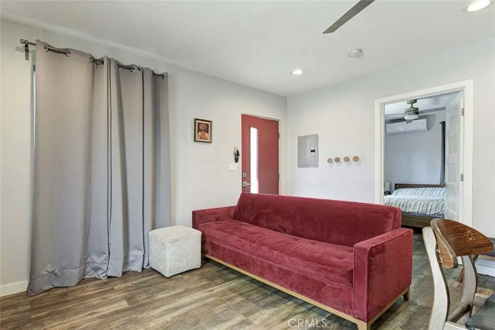 7732 Westland Ave, North Hollywood, CA 91605-2235