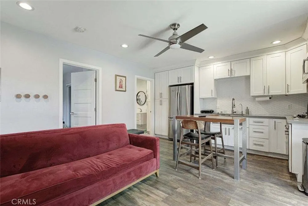7732 Westland Ave, North Hollywood, CA 91605-2235