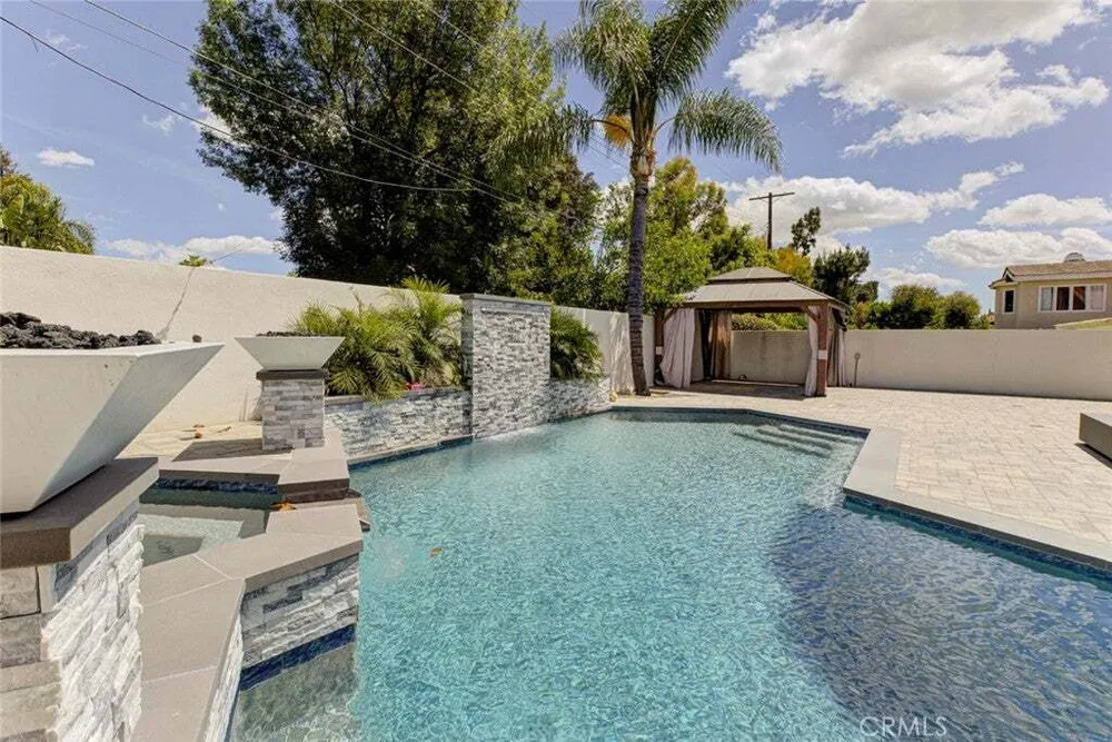 9450 Tampa Ave, Northridge, CA 91324