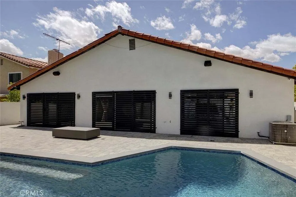 9450 Tampa Ave, Northridge, CA 91324
