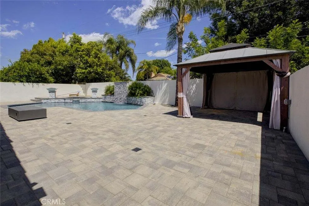9450 Tampa Ave, Northridge, CA 91324