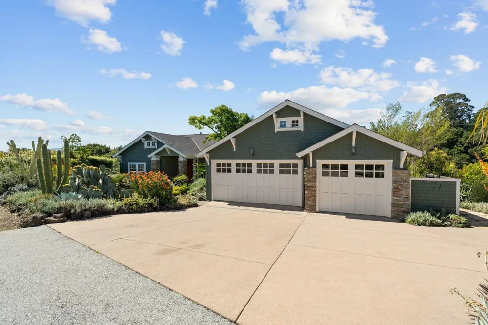 902 Fallen Leaf Way, Redwood City, CA 94062