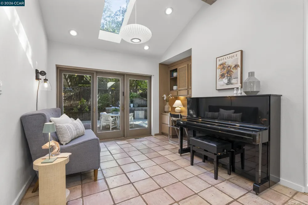 130 Montair Dr, Danville, CA 94526