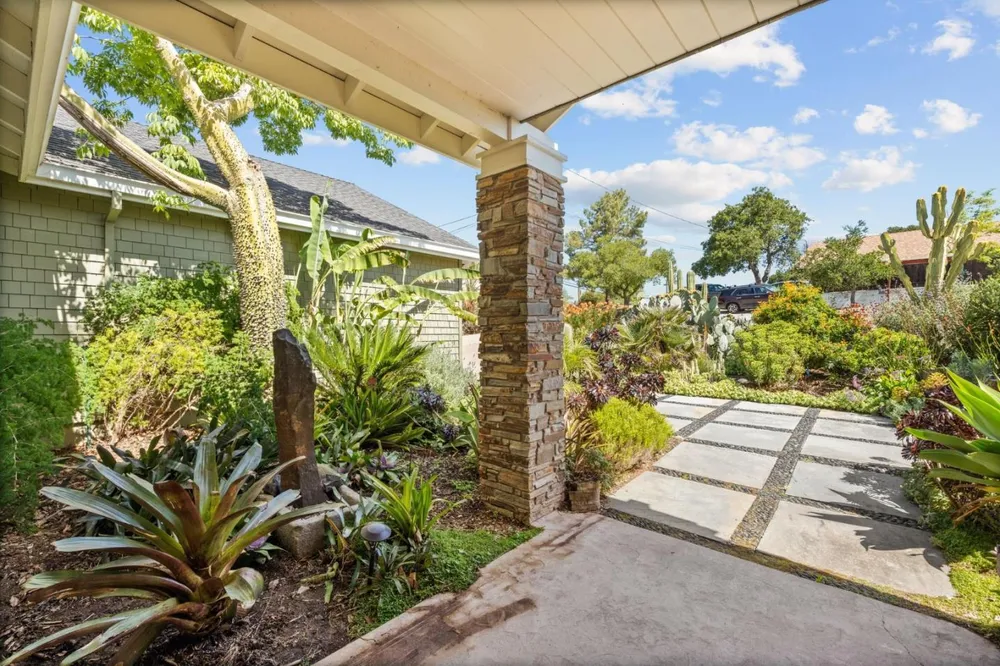 902 Fallen Leaf Way, Redwood City, CA 94062