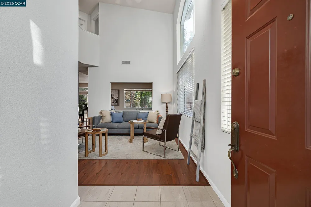 15 Creekside Dr, San Ramon, CA 94583