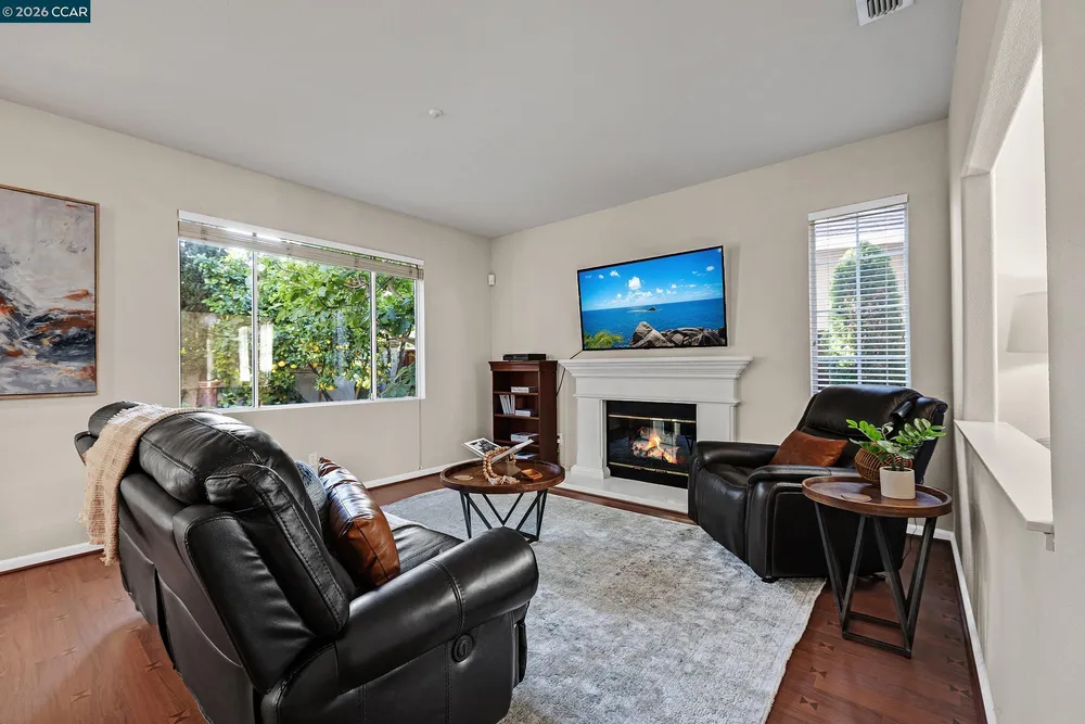 15 Creekside Dr, San Ramon, CA 94583