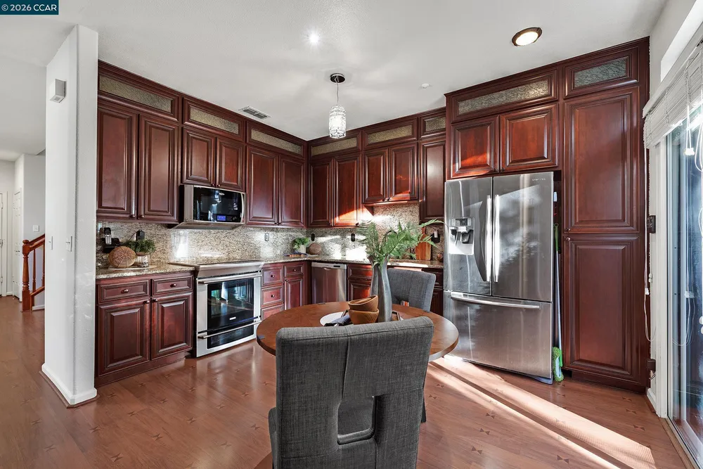15 Creekside Dr, San Ramon, CA 94583