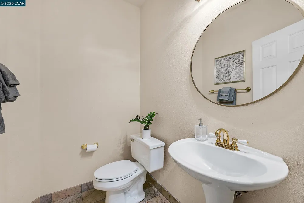 15 Creekside Dr, San Ramon, CA 94583