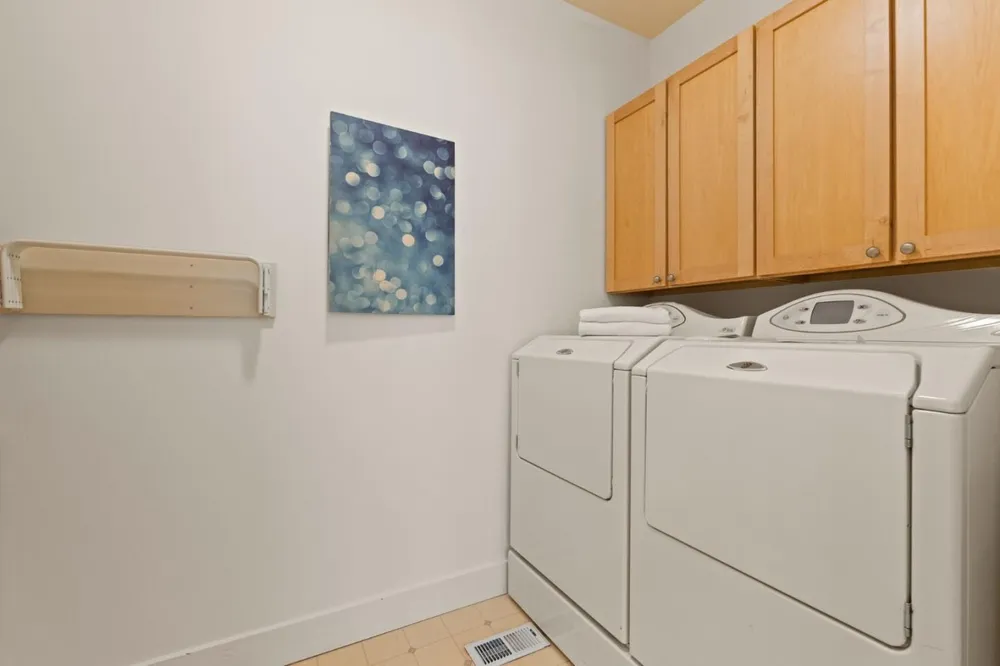 902 Fallen Leaf Way, Redwood City, CA 94062