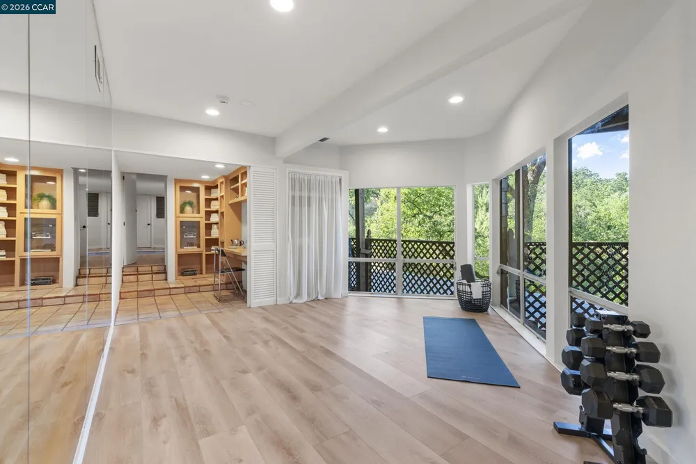 130 Montair Dr, Danville, CA 94526