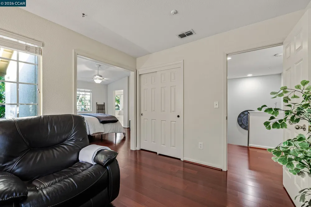 15 Creekside Dr, San Ramon, CA 94583