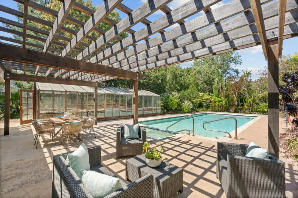 902 Fallen Leaf Way, Redwood City, CA 94062