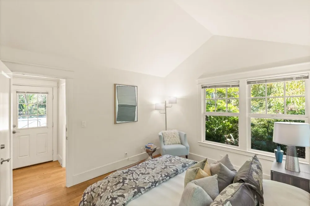 902 Fallen Leaf Way, Redwood City, CA 94062