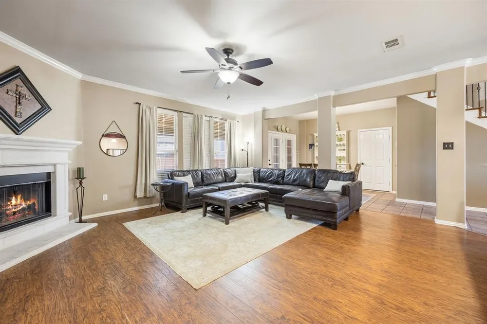 6317 Bear Run Rd, The Colony, TX 75056