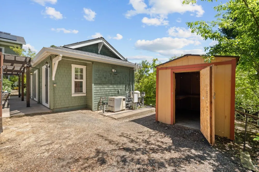 902 Fallen Leaf Way, Redwood City, CA 94062