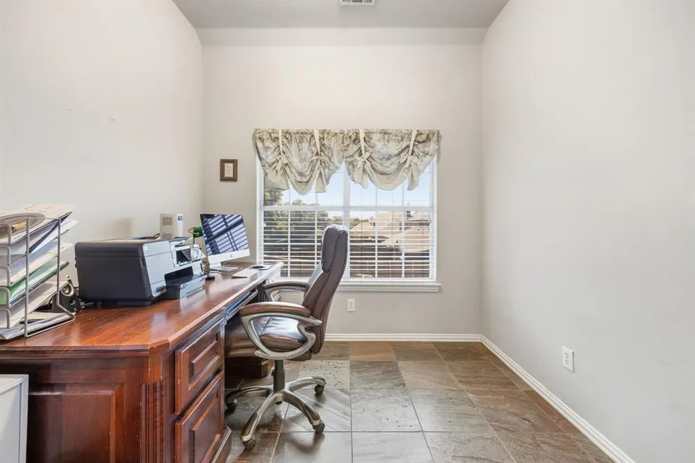 6317 Bear Run Rd, The Colony, TX 75056