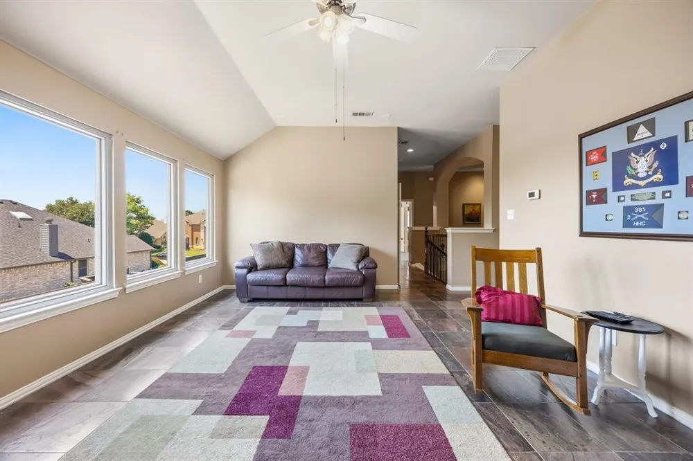 6317 Bear Run Rd, The Colony, TX 75056