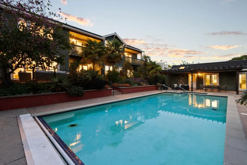 902 Fallen Leaf Way, Redwood City, CA 94062