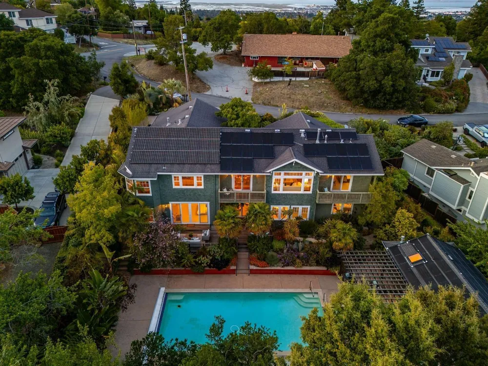 902 Fallen Leaf Way, Redwood City, CA 94062