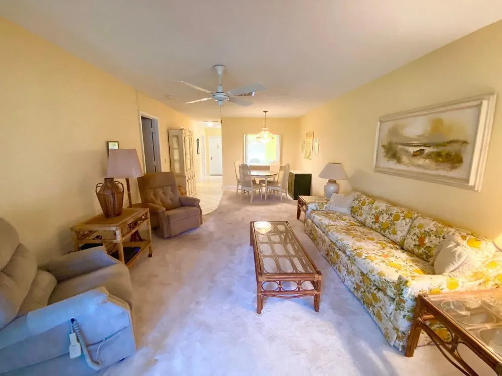 2331 Croton Ln, Delray Beach, FL 33445