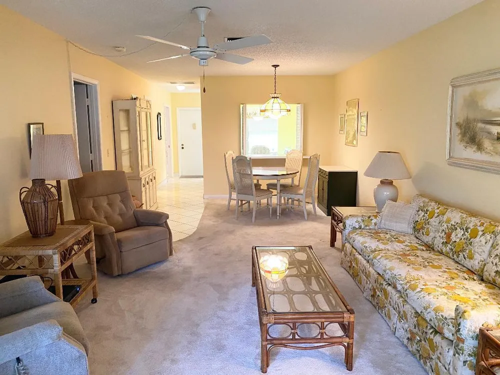 2331 Croton Ln, Delray Beach, FL 33445