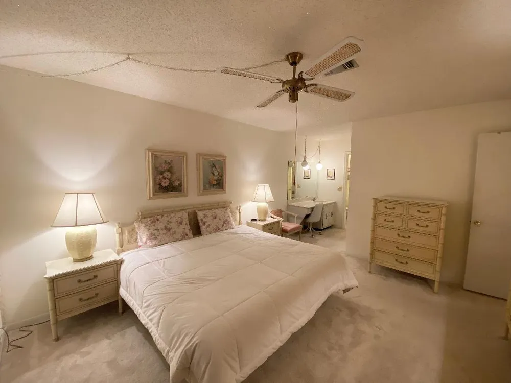 2331 Croton Ln, Delray Beach, FL 33445