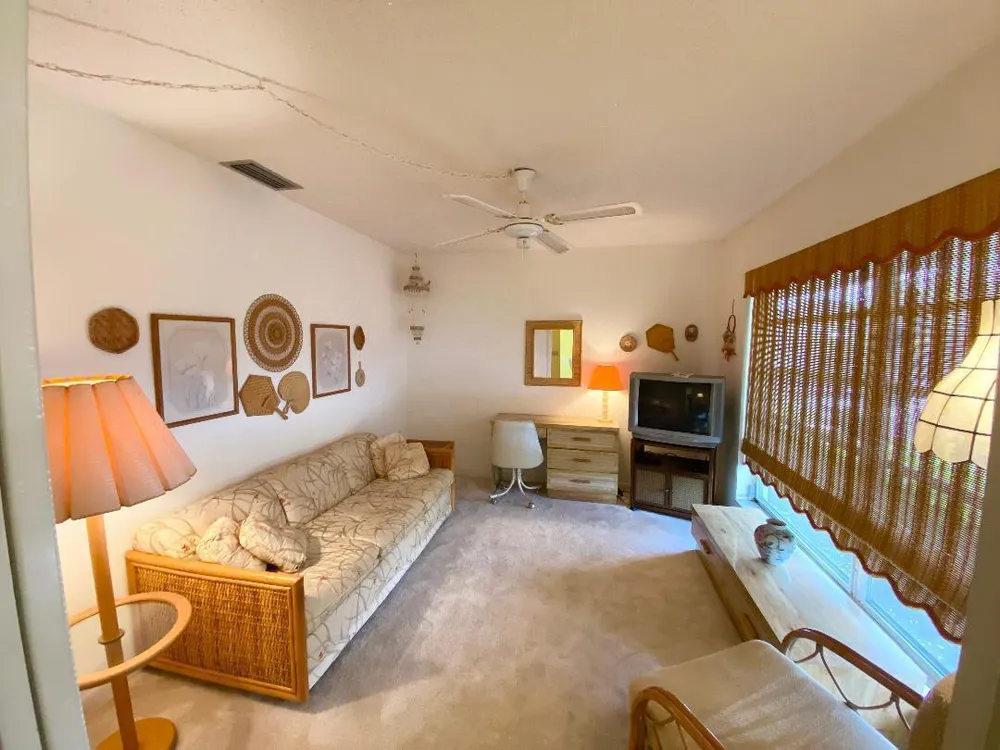 2331 Croton Ln, Delray Beach, FL 33445