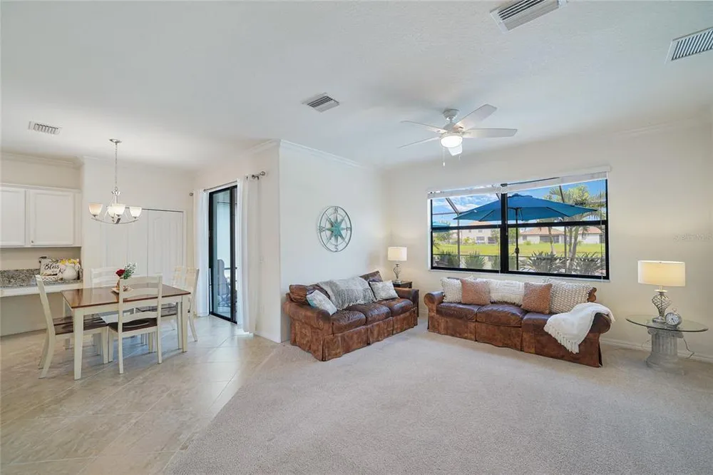 517 Mimosa Ct, Bradenton, FL 34212
