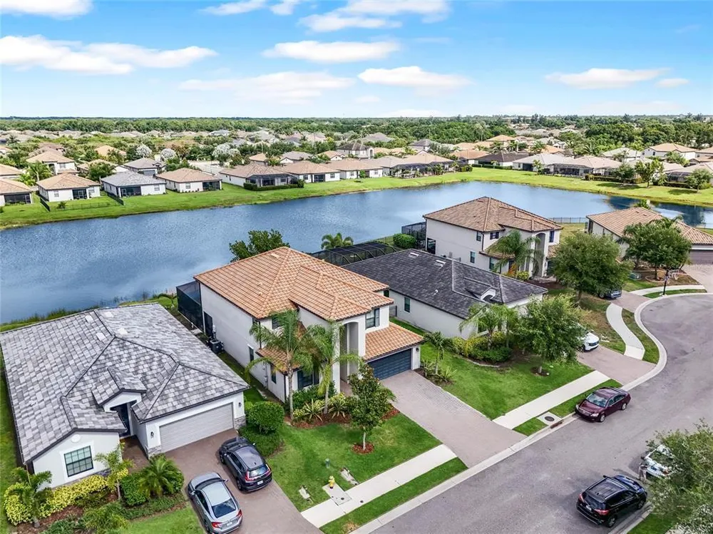 517 Mimosa Ct, Bradenton, FL 34212
