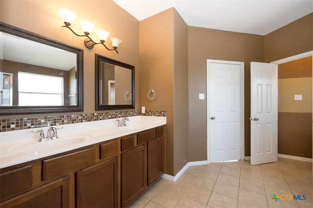 2613 Moosehide Dr, Harker Heights, TX 76548