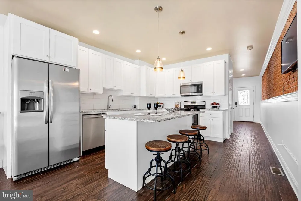 129 W 6th St, Bridgeport, PA 19405