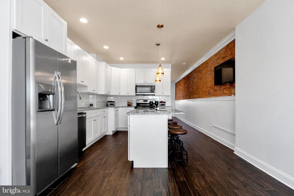 129 W 6th St, Bridgeport, PA 19405