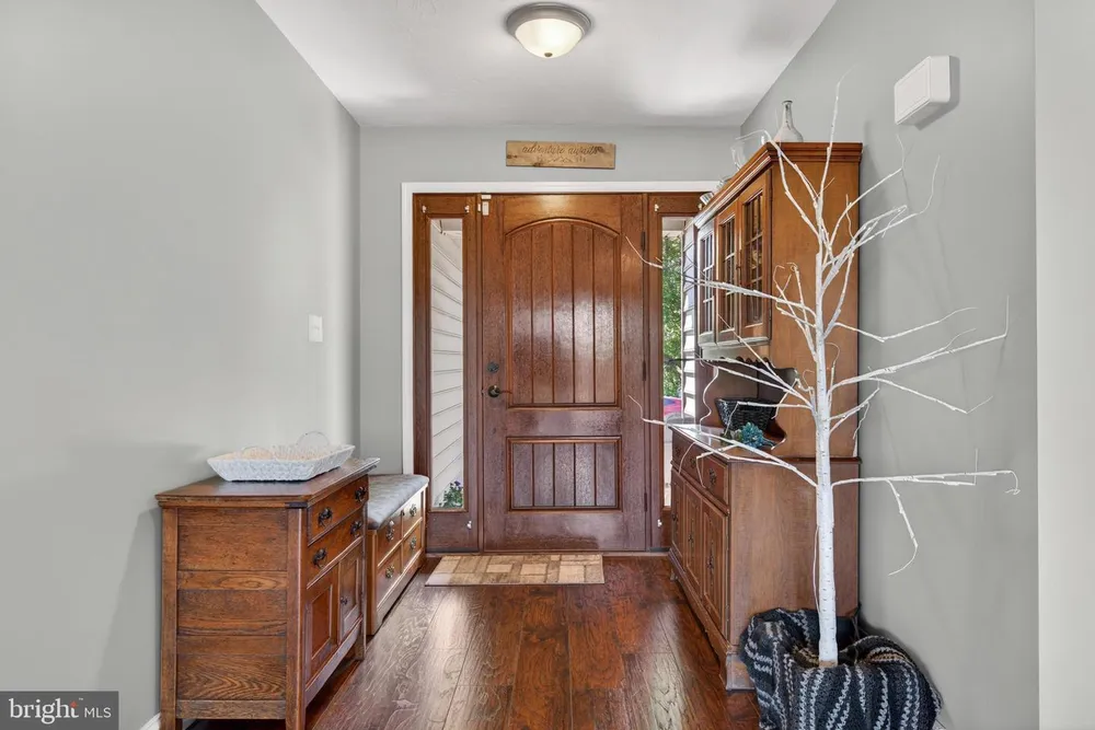 1241 Shadowbrooke Dr, Dover, PA 17315