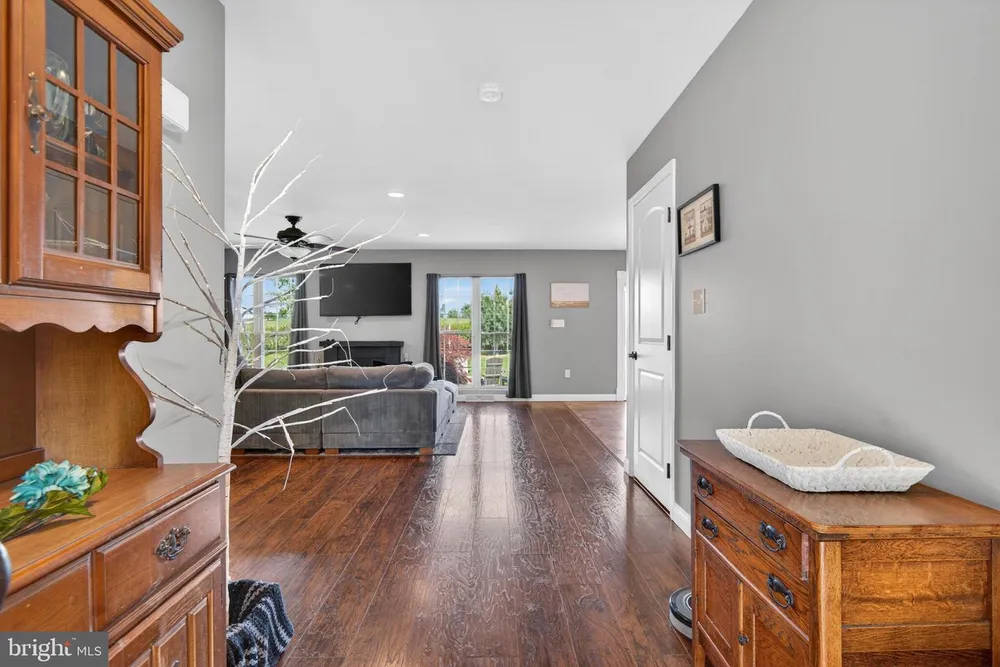 1241 Shadowbrooke Dr, Dover, PA 17315