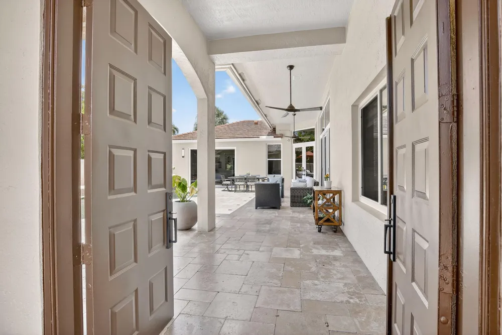 2483 Eagle Watch Ct, Weston, FL 33327