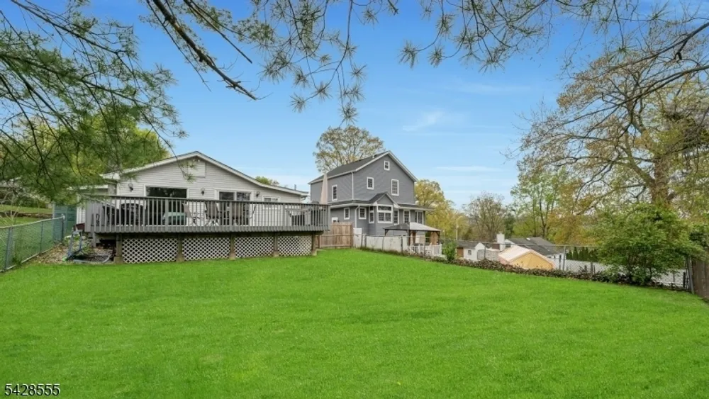 31 Roome St, Lincoln Park, NJ 07035