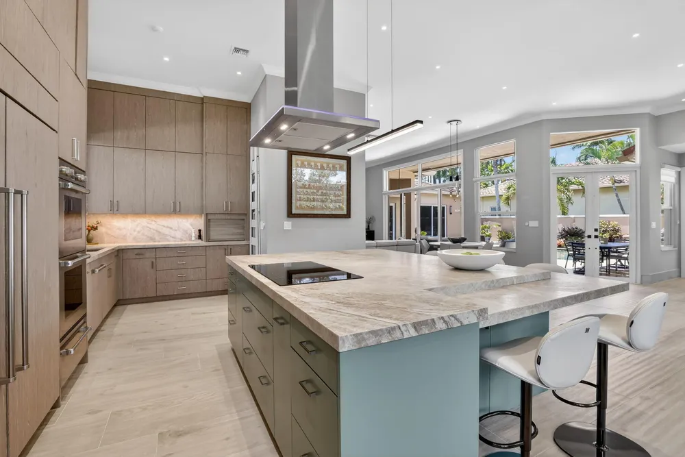 2483 Eagle Watch Ct, Weston, FL 33327