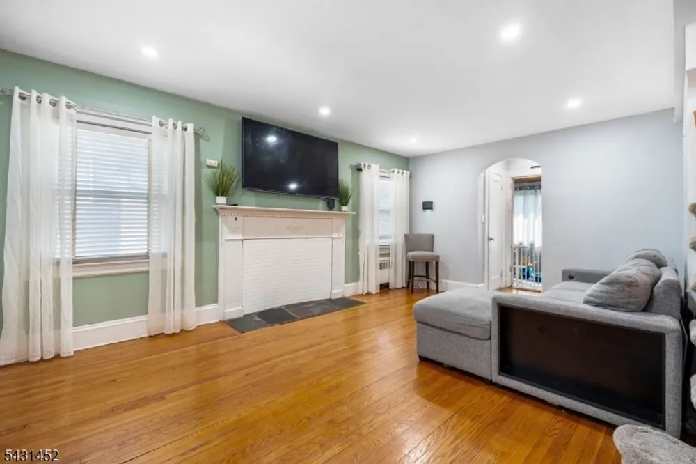 1914 Ingalls Ave, Linden, NJ 07036