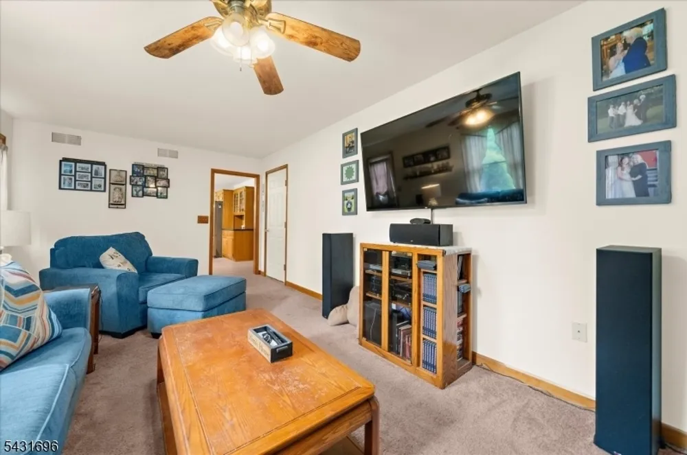 729 Vulcanite Ave, Alpha, NJ 08865