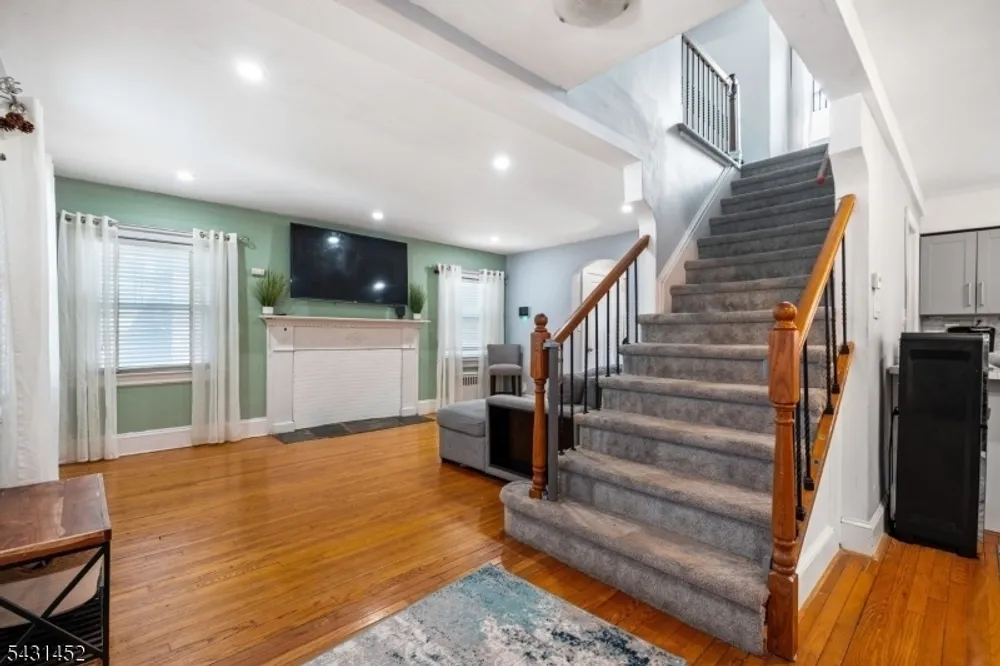 1914 Ingalls Ave, Linden, NJ 07036
