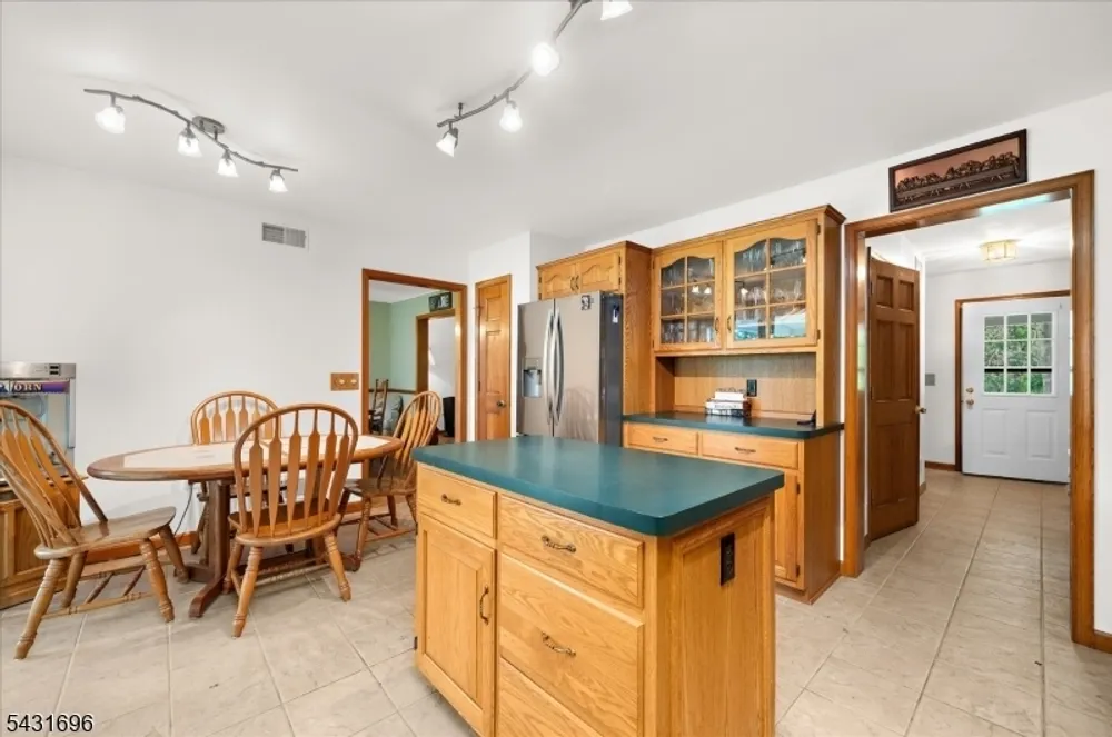 729 Vulcanite Ave, Alpha, NJ 08865