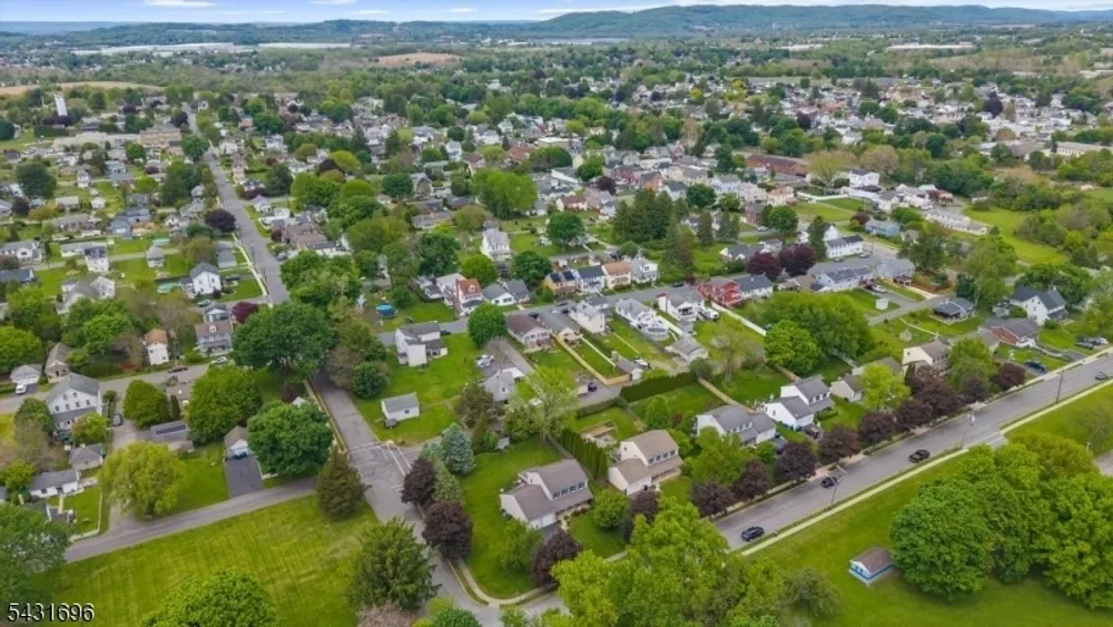 729 Vulcanite Ave, Alpha, NJ 08865