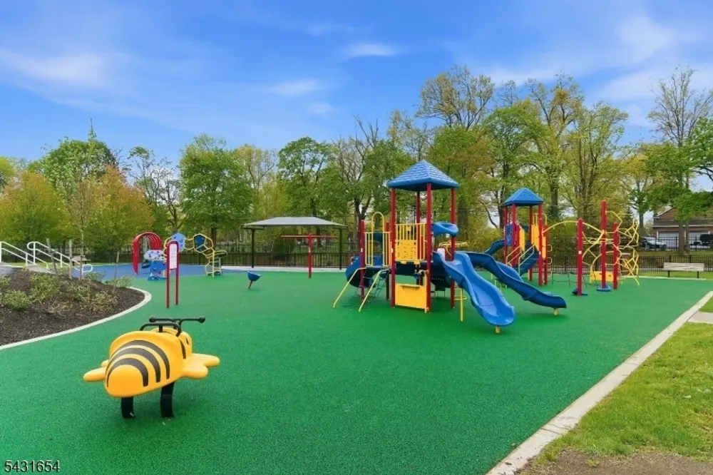 11 Gregory Terrace, Morristown, NJ 07960