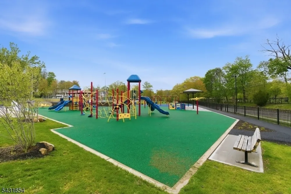 11 Gregory Terrace, Morristown, NJ 07960