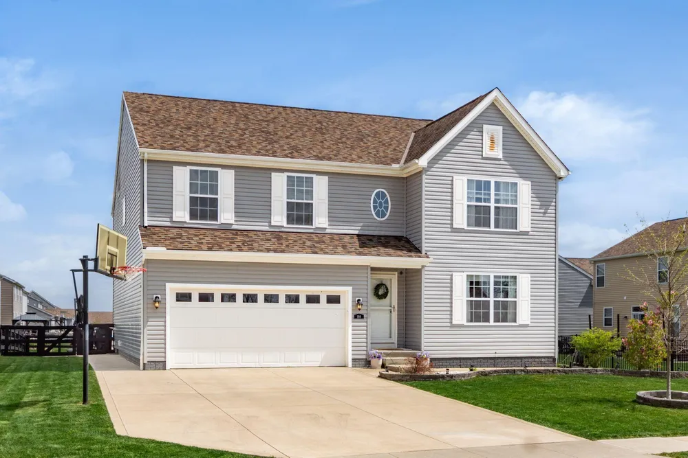 198 Rosewood Loop SW, Commercial Point, OH 43116